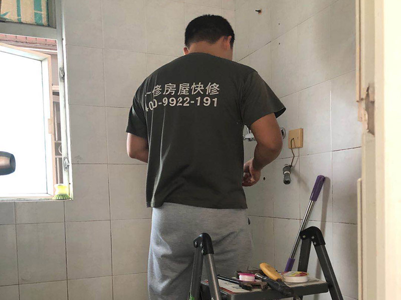 衛(wèi)生間漏水從下面灌漿可以嗎，廣州防水